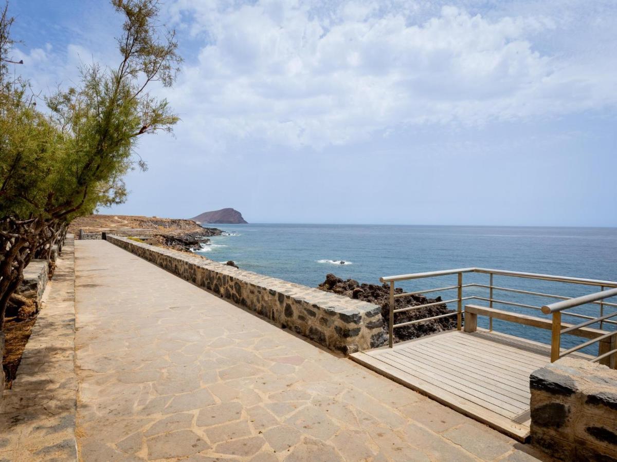 Las Rocas By The Ocean, Wifi And Sea View Los Abrigos Eksteriør billede