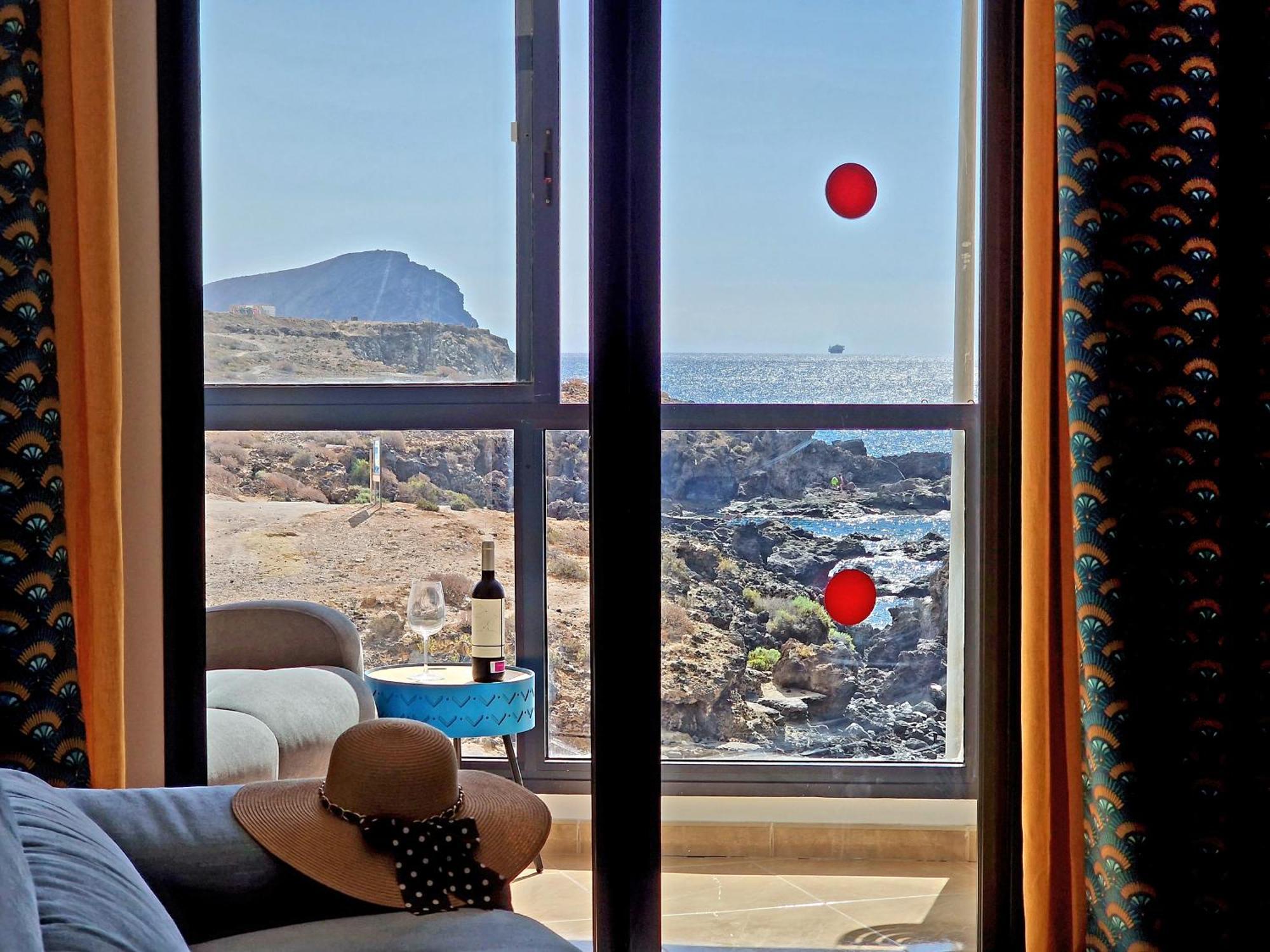 Las Rocas By The Ocean, Wifi And Sea View Los Abrigos Eksteriør billede