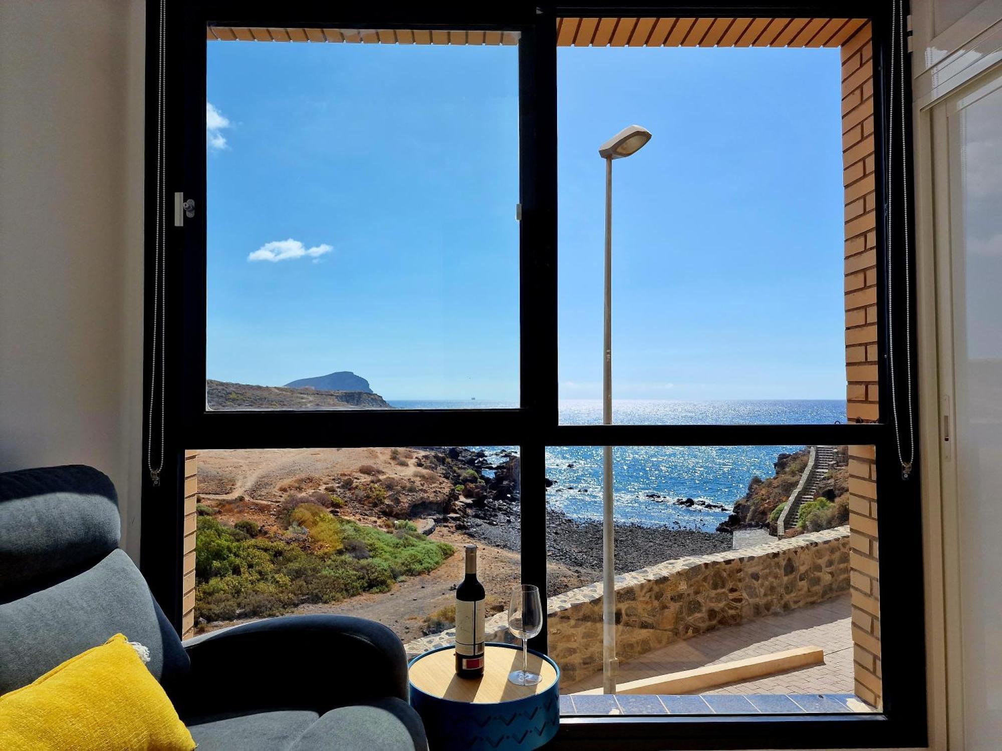 Las Rocas By The Ocean, Wifi And Sea View Los Abrigos Eksteriør billede