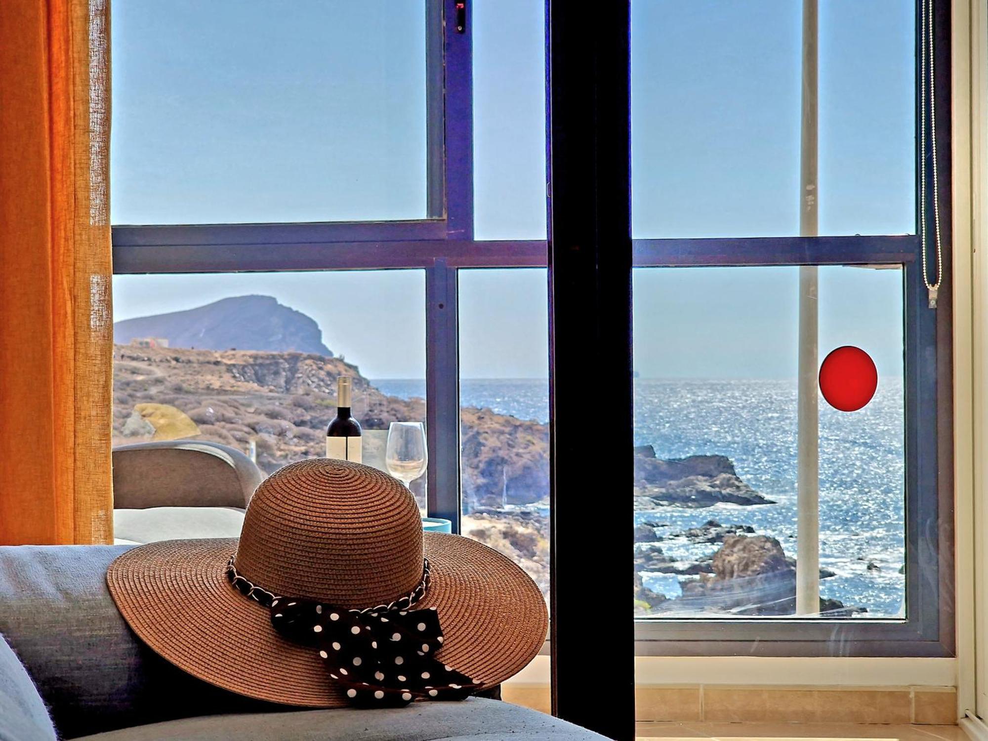 Las Rocas By The Ocean, Wifi And Sea View Los Abrigos Eksteriør billede