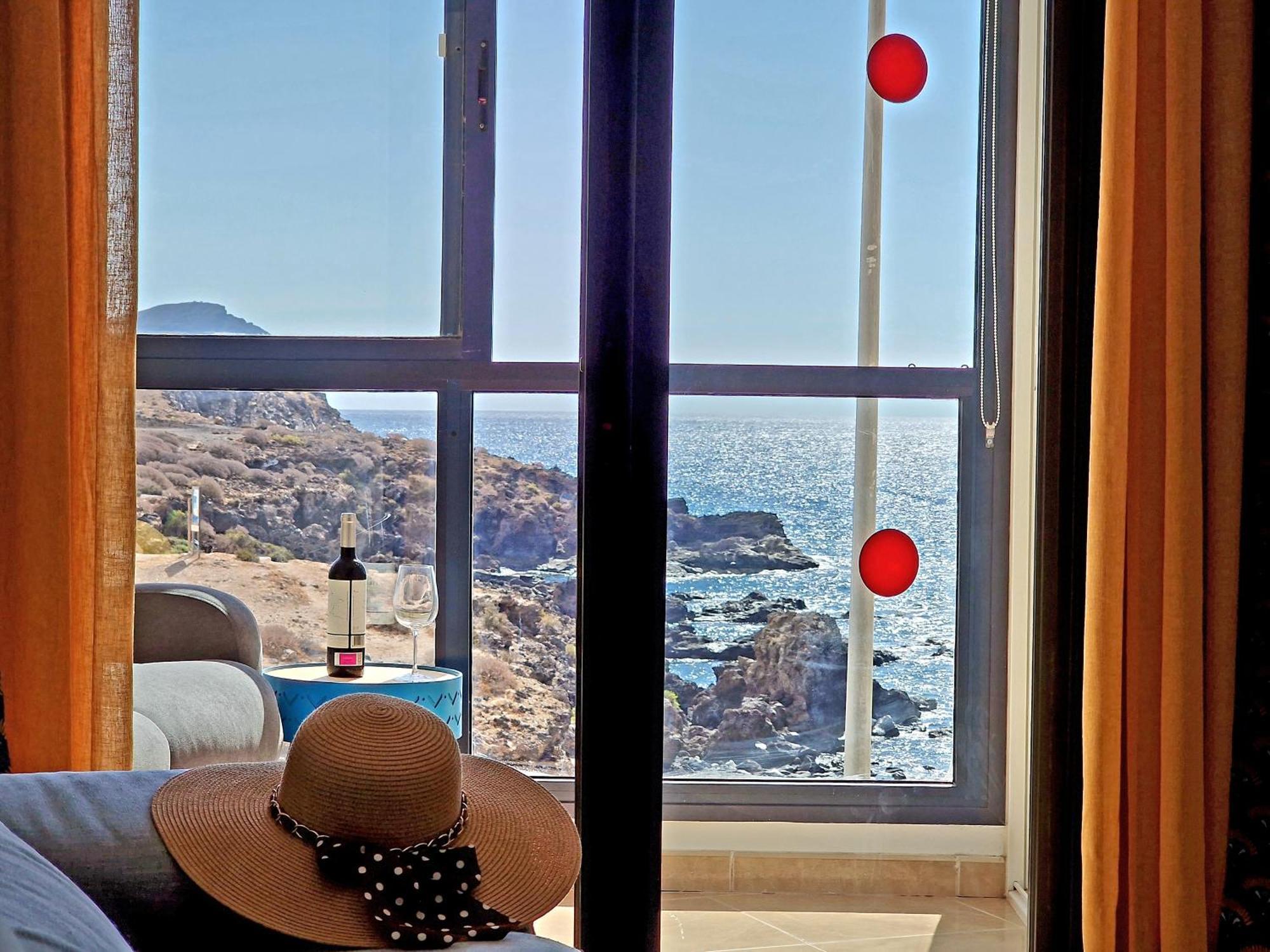 Las Rocas By The Ocean, Wifi And Sea View Los Abrigos Eksteriør billede