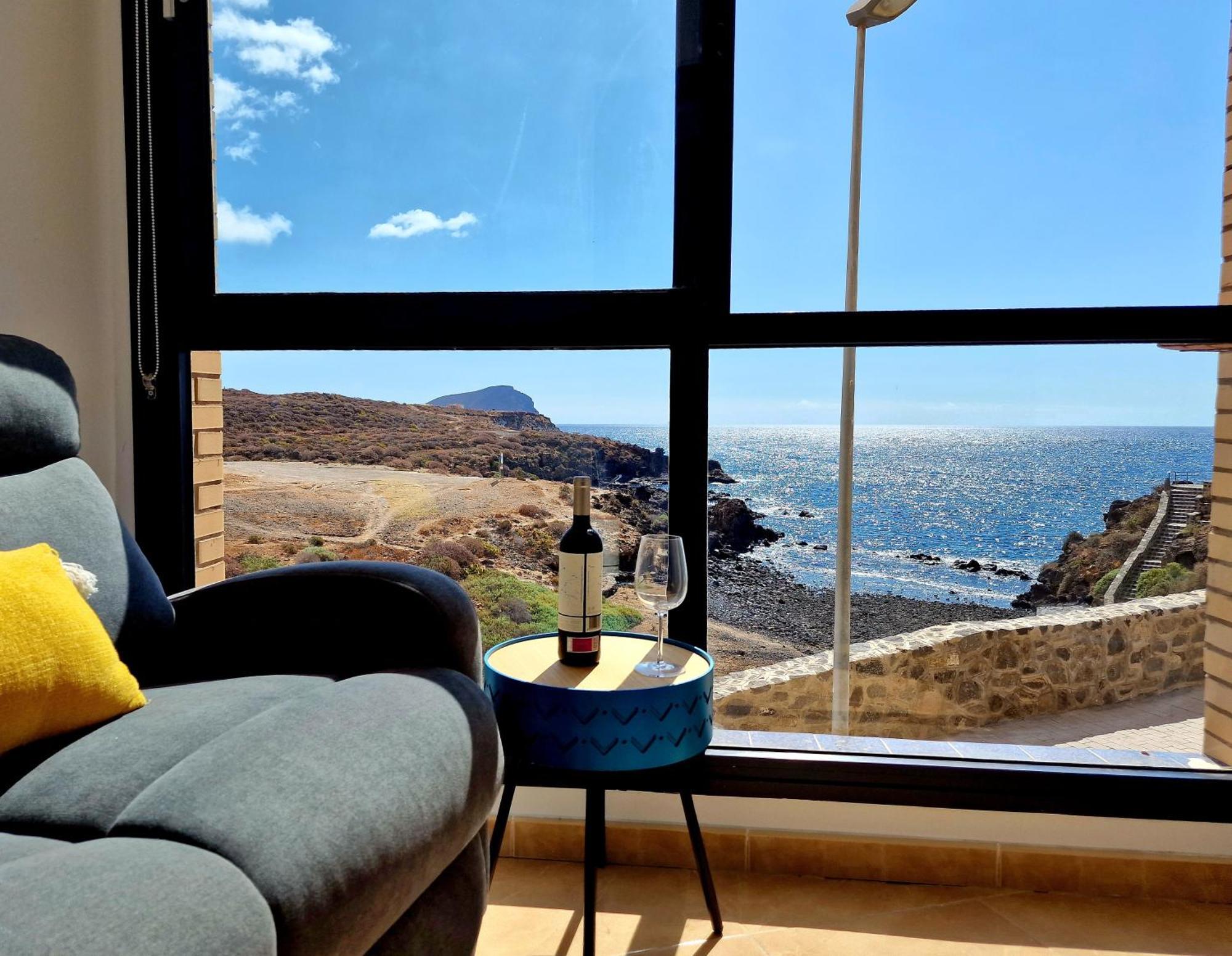 Las Rocas By The Ocean, Wifi And Sea View Los Abrigos Eksteriør billede